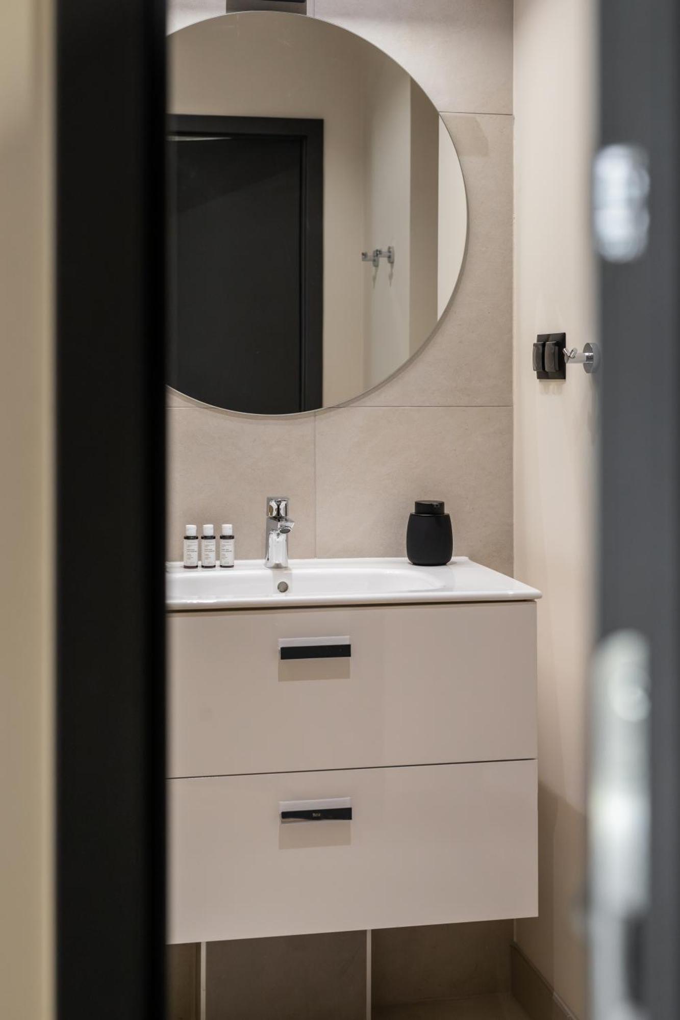 Nextdoor Apartments Krakow Ngoại thất bức ảnh